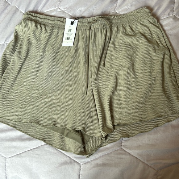 NWT Dynamite Shorts - Picture 1 of 3